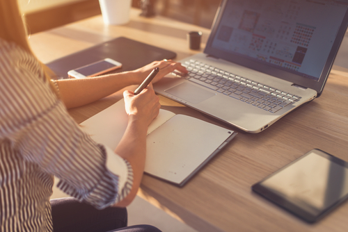 Scienze Motorie, Starbuks e università online